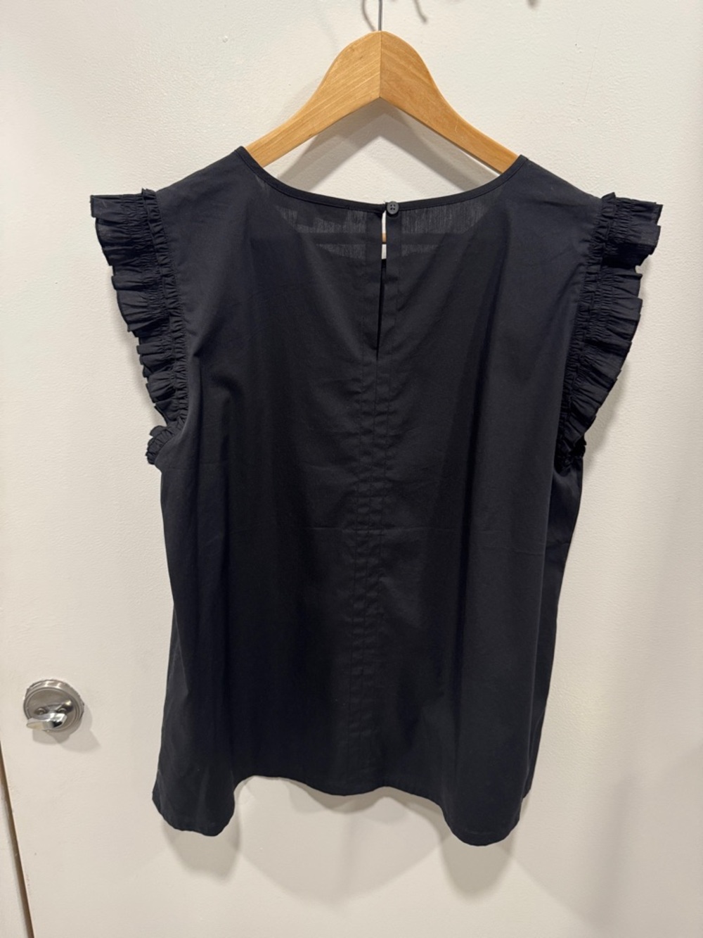LOFT • Clip Ruffle Sleeve - Picture 8 of 11
